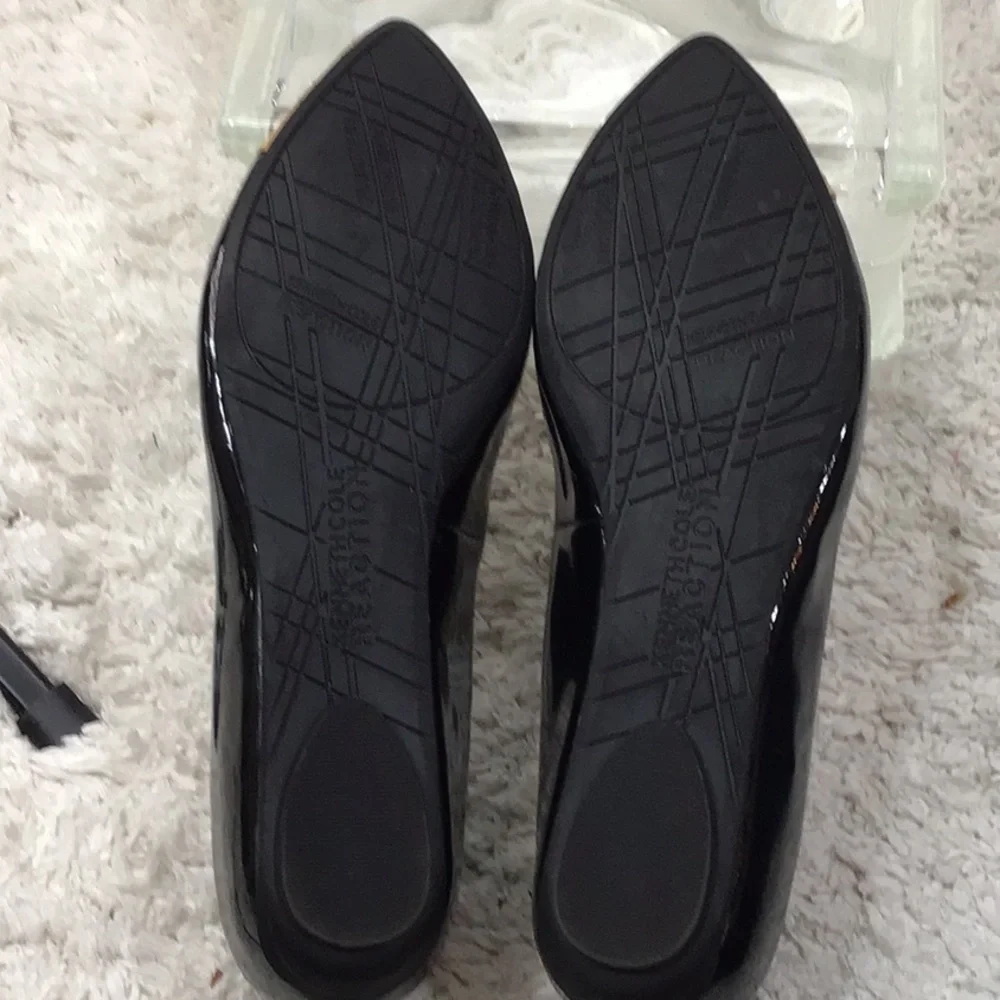 Kenneth Cole Black/cork flats